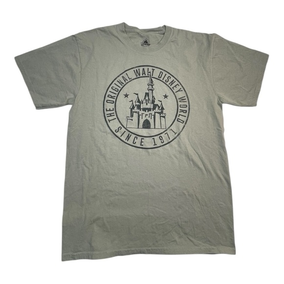 Disney Green Short Sleeve Tee The Original Walt Disney World
Since 1971 Size: M - Picture 1 of 5